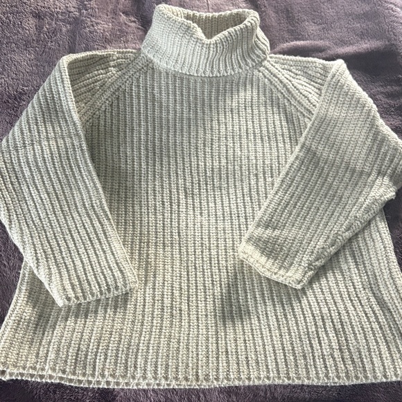 Lauren Ralph Lauren Beige Turtleneck Sweater - Picture 3 of 3